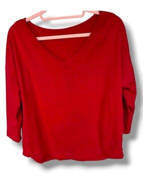 🍒Cherry red  v- neck t shirt